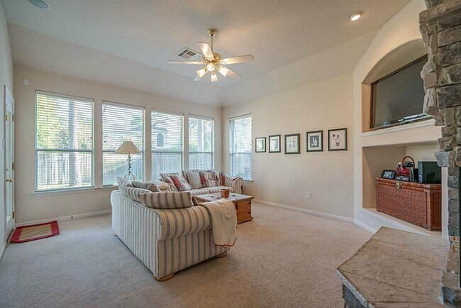 Building Photo - 167 N Whistlers Bend Cir