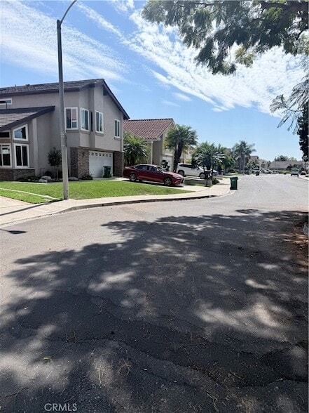 Building Photo - 46 Christamon W