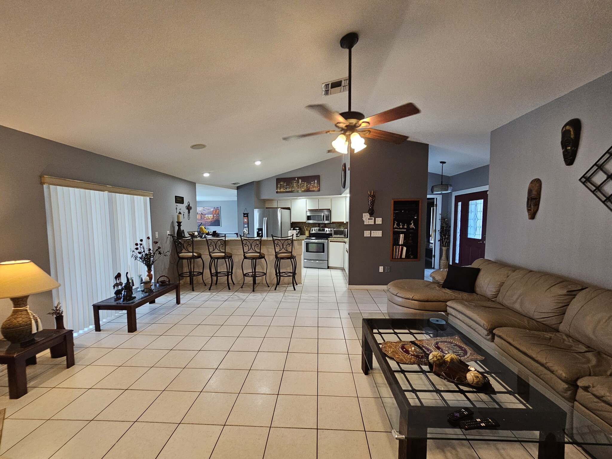 Building Photo - 2210 Bayou Dr
