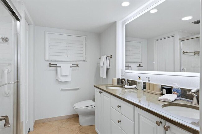 Building Photo - 4401 Gulf of Mexico Dr
