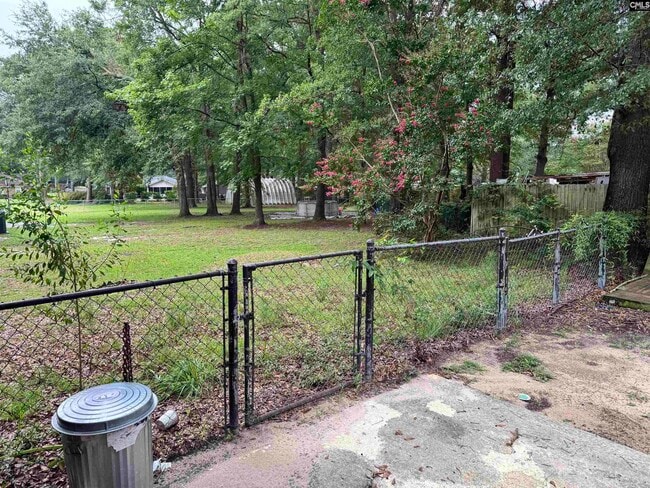 Building Photo - 1700 Brigatine Dr