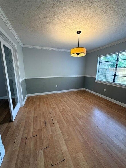 Building Photo - 1549 Spanish Oaks Dr