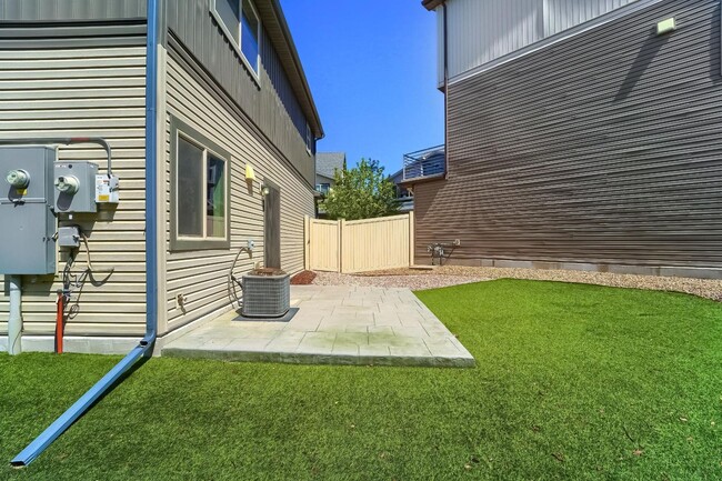 Building Photo - 3 Bedroom single family home in Denver