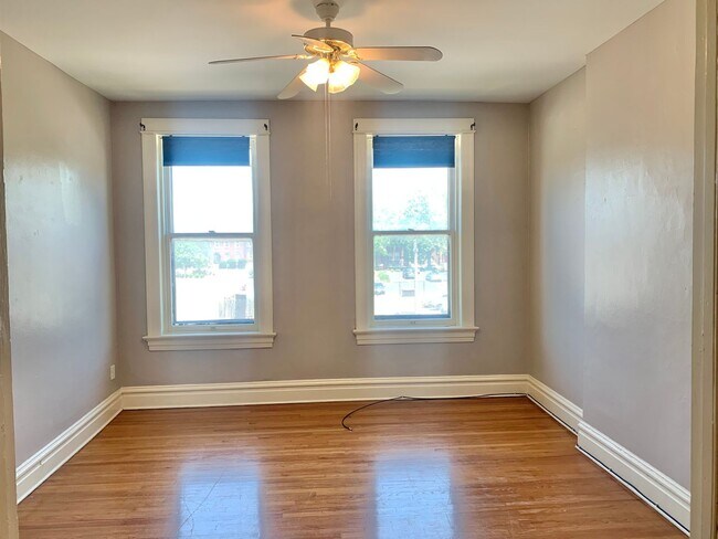 Building Photo - 3524 Juniata St