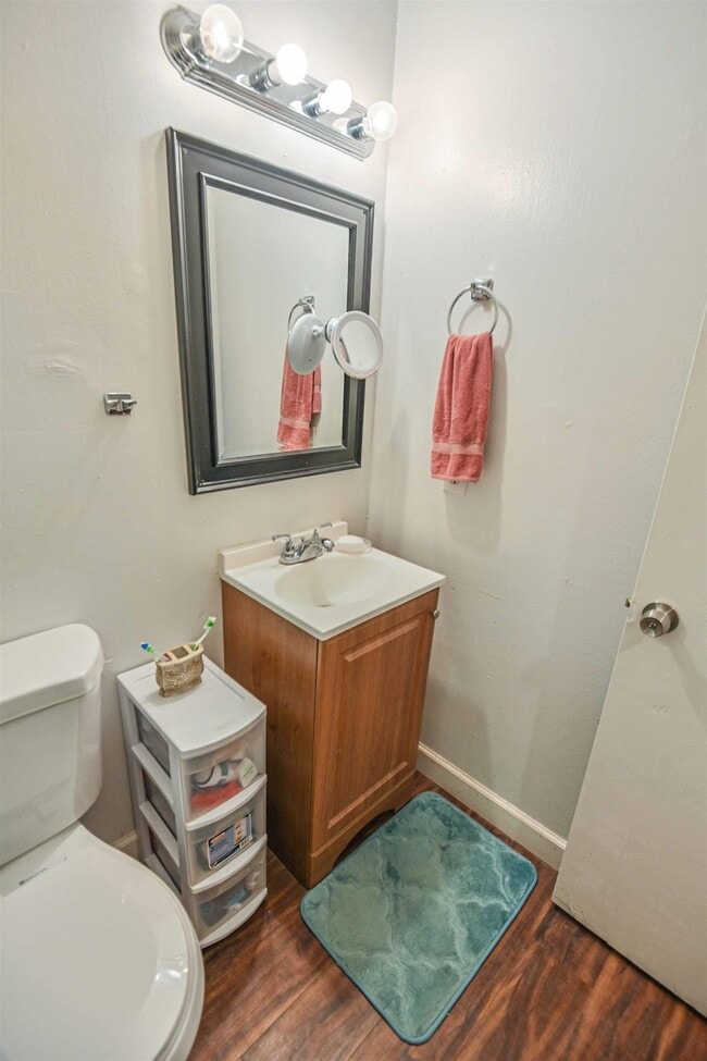 Building Photo - 809 California St