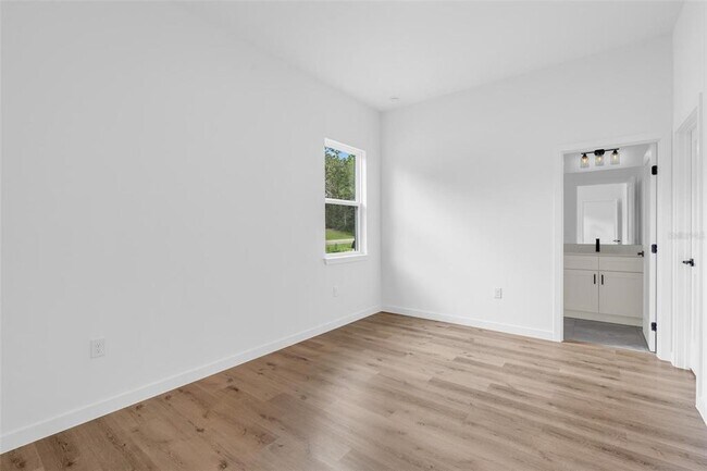 Building Photo - 10615 N Didiscus Dr