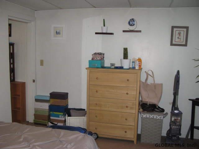 Building Photo - 524 Maple Ave