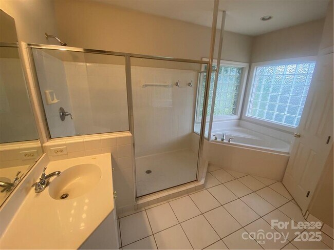 Building Photo - 8730 Devonshire Dr