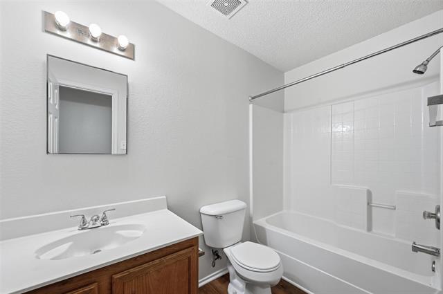 Building Photo - 2932 Reata Dr