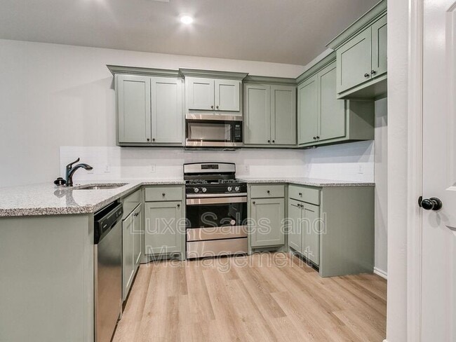 Building Photo - 10601 Lawson Ln