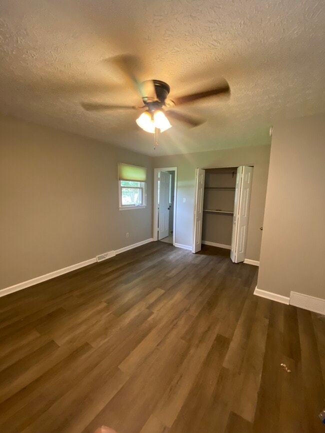 Building Photo - 1823 Grider Pond Rd