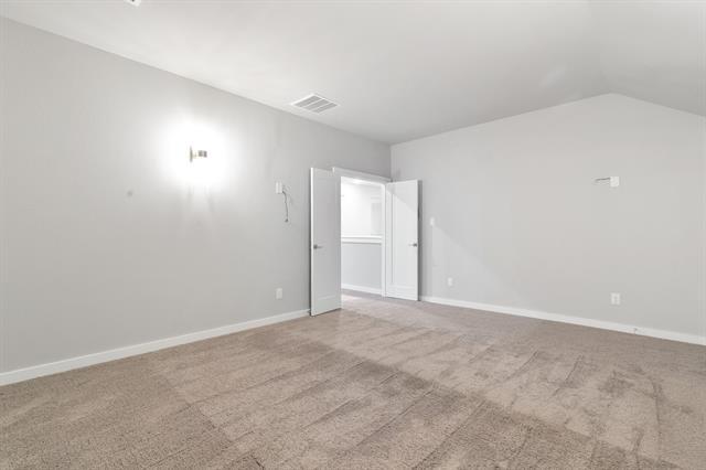 Building Photo - 1900 Brentwood Ln