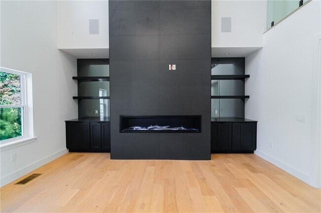 Building Photo - 4051 Annecy Dr SW