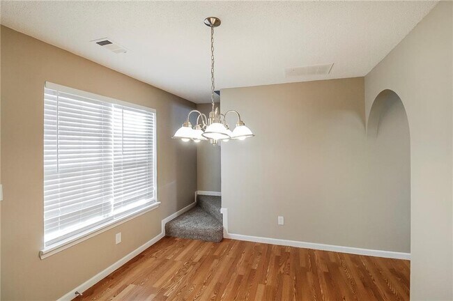 Building Photo - 4966 River Overlook Way