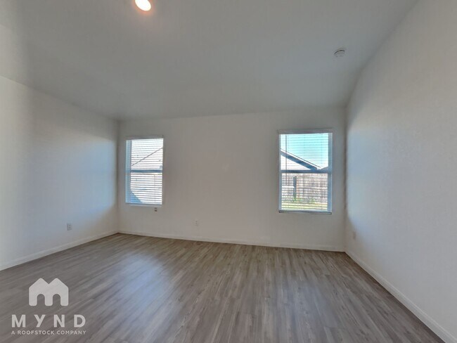 Building Photo - 5908 Geronimo Wy