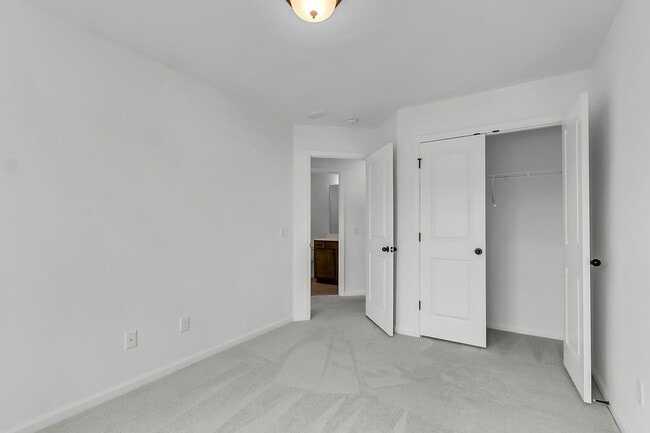 Building Photo - 443 Duskywing Dr