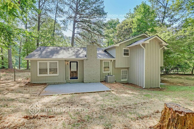 Building Photo - 643 Jason Ct
