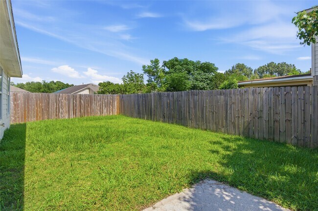 Building Photo - 2434 Montana Blue Dr