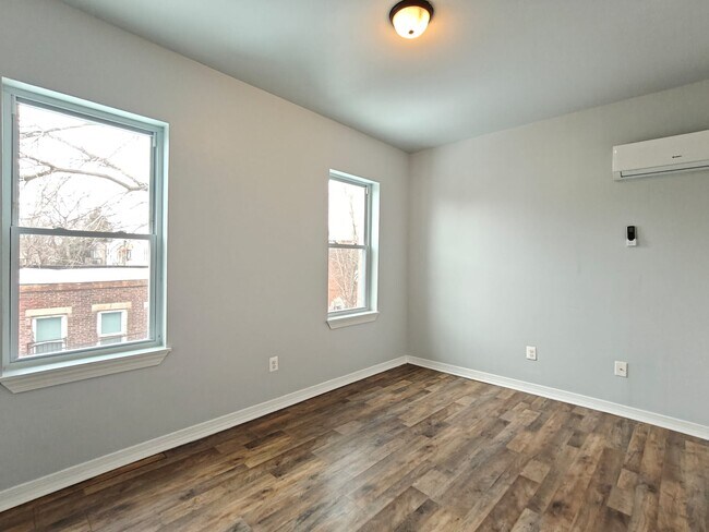 Building Photo - 5337 Market St