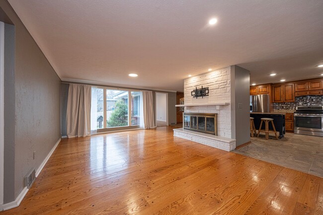 Building Photo - Beautiful 3 Bedroom Home in Franklin Regional School District