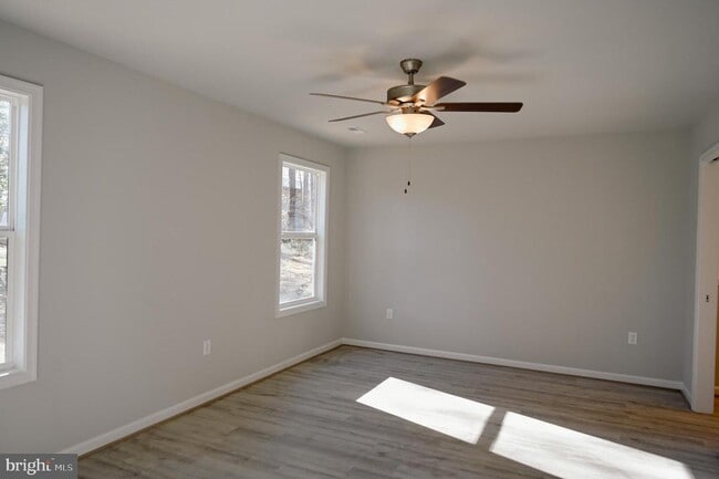 Building Photo - 86 Woodbine Dr