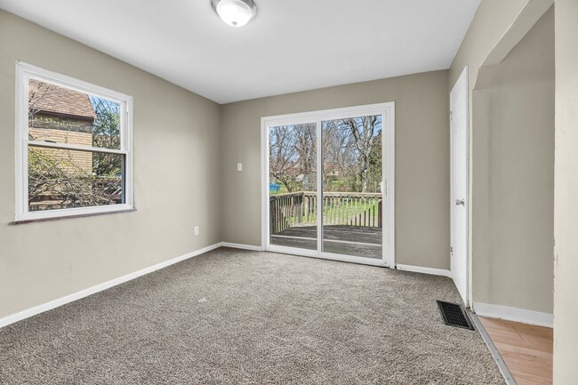 Building Photo - Colerain- Charming single-family home