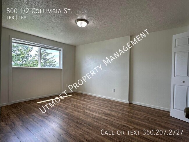 Building Photo - 800 1/2 Columbia St.-