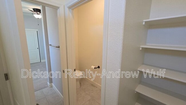 Building Photo - 2149 Neuer Dr