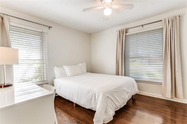 Building Photo - 424 Classen Dr