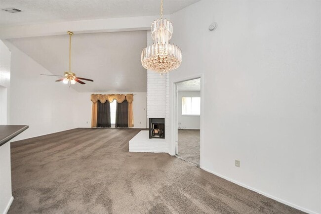 Building Photo - 13610 Piney Oaks Dr