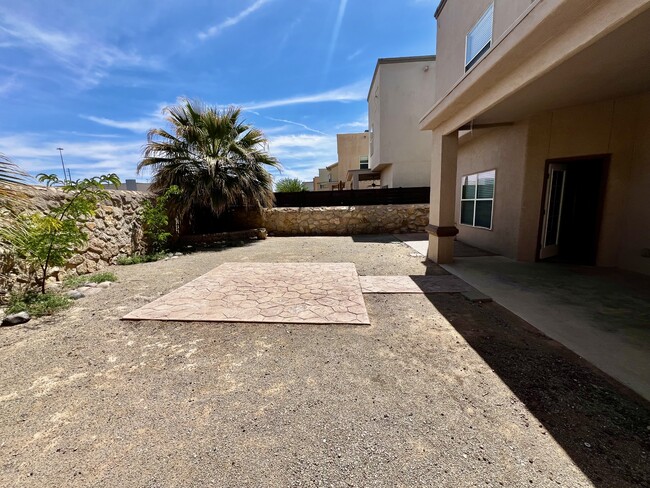 Building Photo - 3727 Grand Bahamas Dr