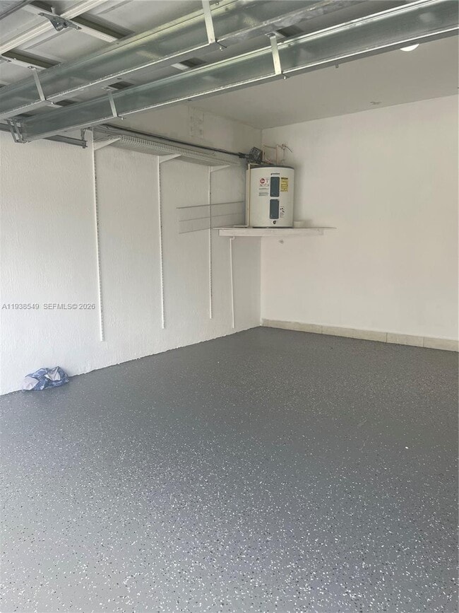 Building Photo - 1304 SE 7th Ct