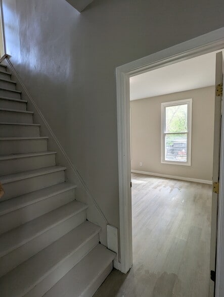 Building Photo - 411 Wayne Ave
