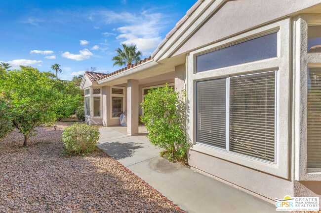 Building Photo - 37468 Westridge Ave