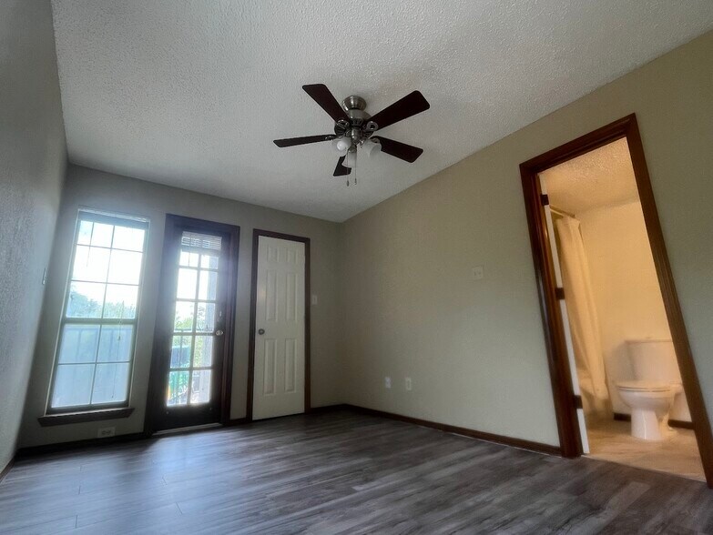 Building Photo - 6108 Abrams Rd