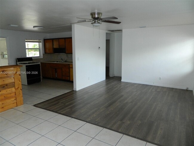 Building Photo - 1340 SW 34th Ave