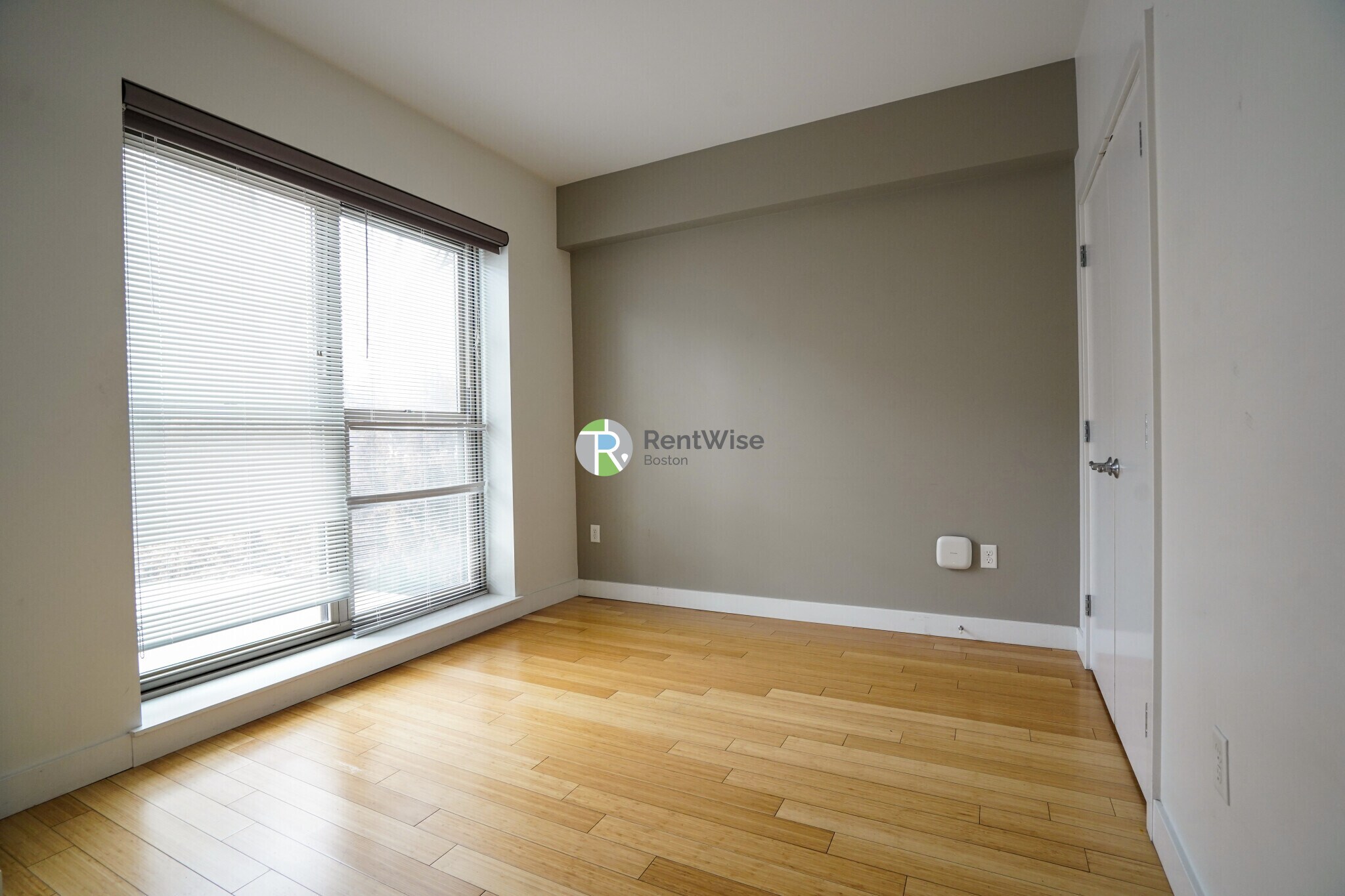 Building Photo - 1085 Boylston St