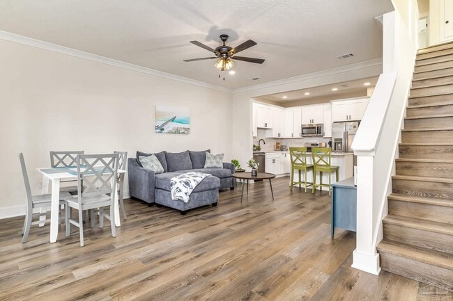 Building Photo - 520 N De Villiers St