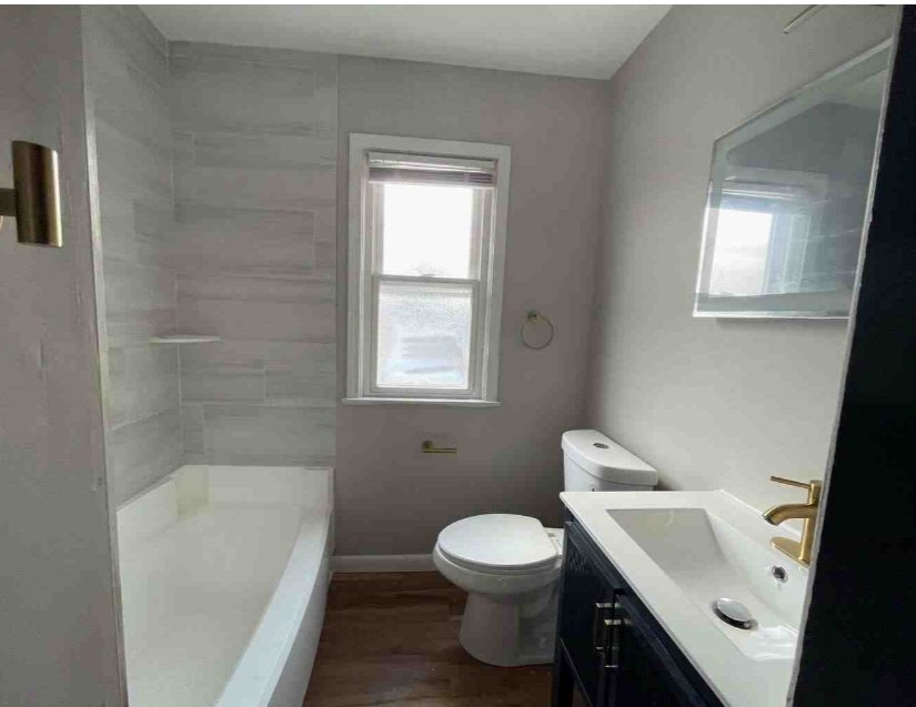 Building Photo - 6707 Laverne Ave