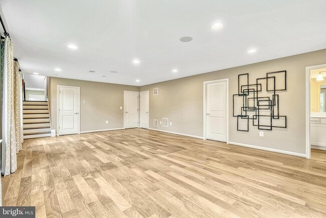 Building Photo - 21491 Willow Breeze Sq