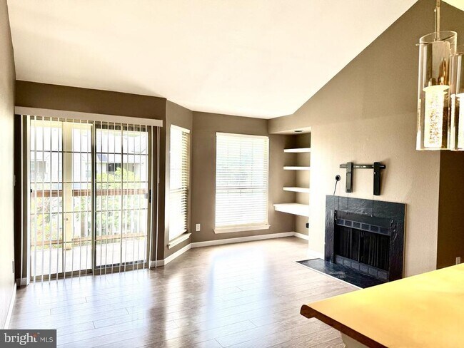 Building Photo - 12163 Penderview Terrace