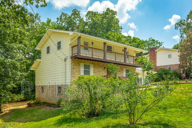 Building Photo - 508 Briar Park Ln