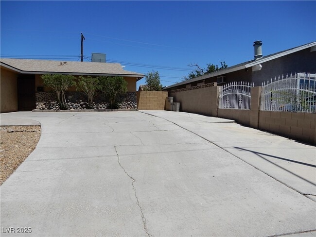 Building Photo - 6236 Mcallister Ave