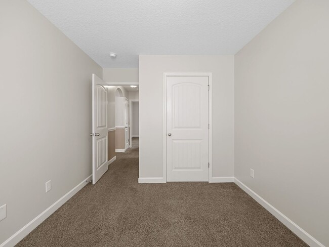 Building Photo - 3BR/2BA Inman Gem with Pool Access & Firep...