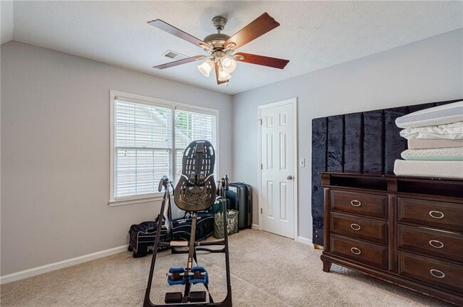 Building Photo - 8895 Club River Dr