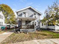 Building Photo - 3002 McKinley St