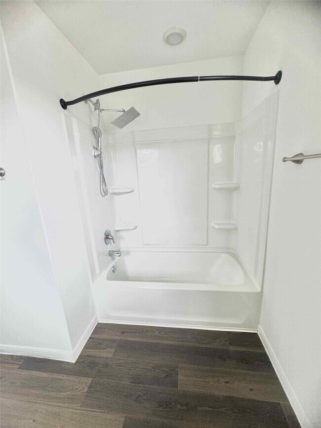 Building Photo - 21510 Austell Pond Dr