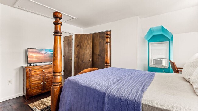 Building Photo - 27 S Oakland Ave