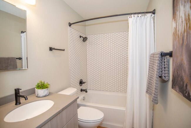 Interior Photo - South Hill Heights