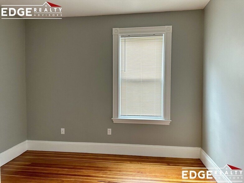 Building Photo - 201 High St